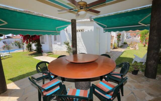 Villa Acogedora Para 13 Personas en Cambrils