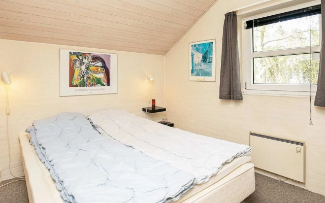 6 Person Holiday Home in Ulfborg