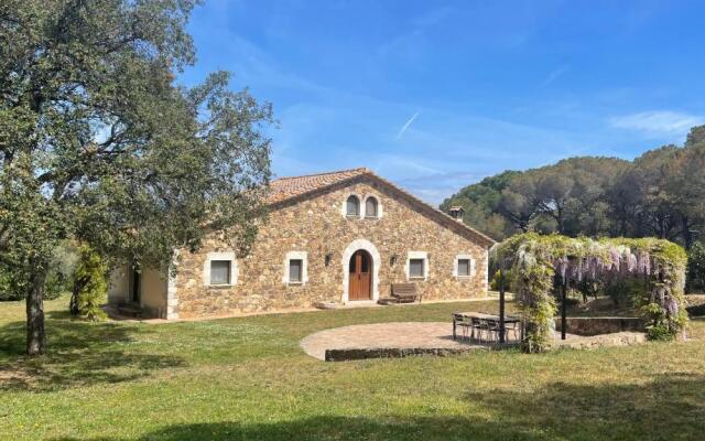 AMAZING Typical House with Swimming Pool