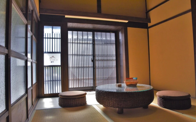 Chika Rakuen