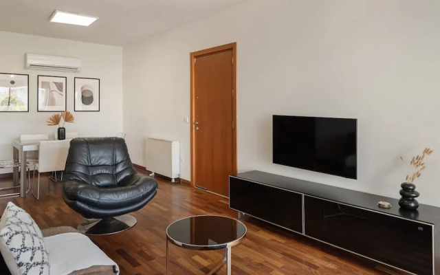 Phaedrus Living Evergreen City Flat