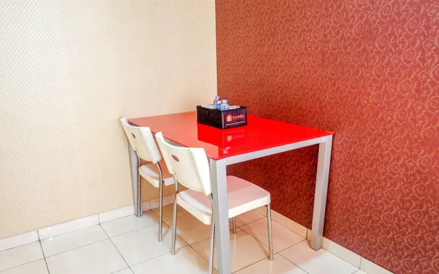 Apt 1 BR Gardenia Boulevard w Swim Pool