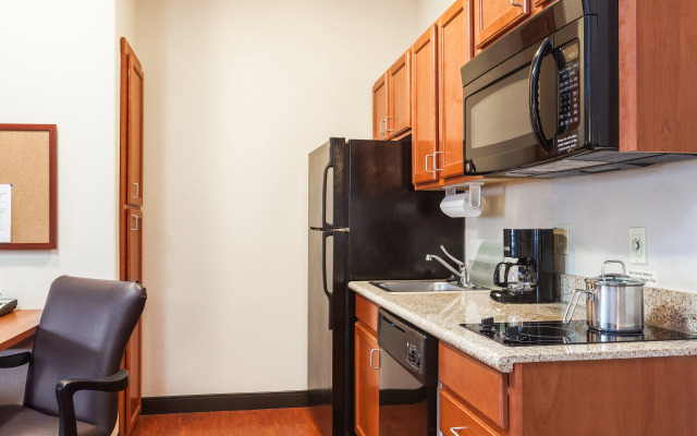 Candlewood Suites Lake Jackson Clute by IHG