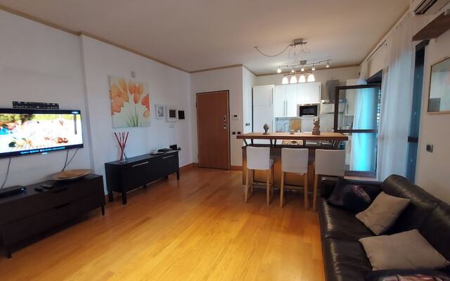 Home Sorbara Luxury Home No01