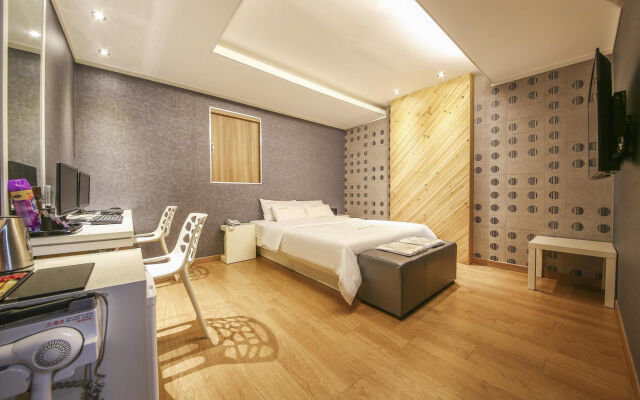 Richi Hotel