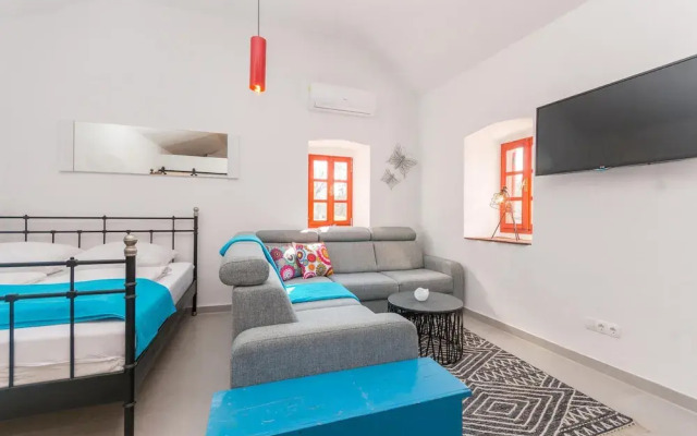 Amazing Home in Sukosan With 3 Bedrooms, Private Swimming Pool and Outdoor Swimming Pool