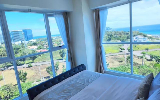 La Mirada Residences