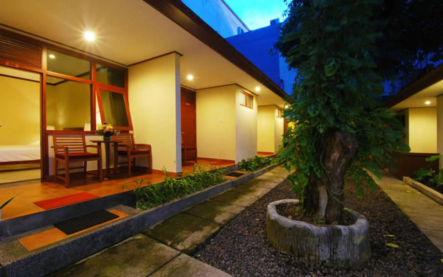 Yulia Beach Inn Kuta