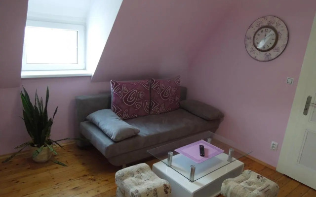 Apartments Benešov Nad Ploučnicí