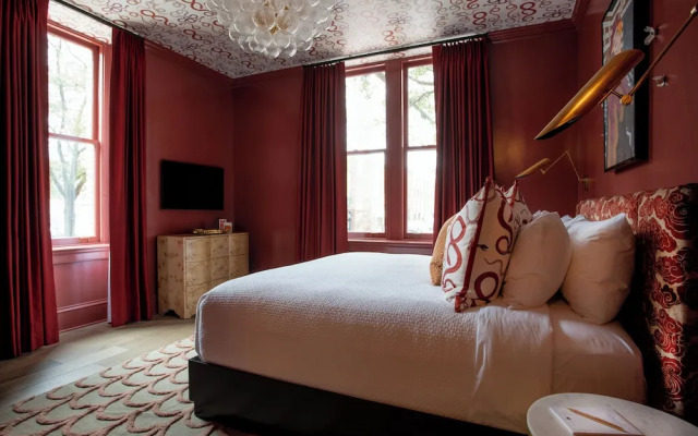 The Bell Athens by Kasa Living