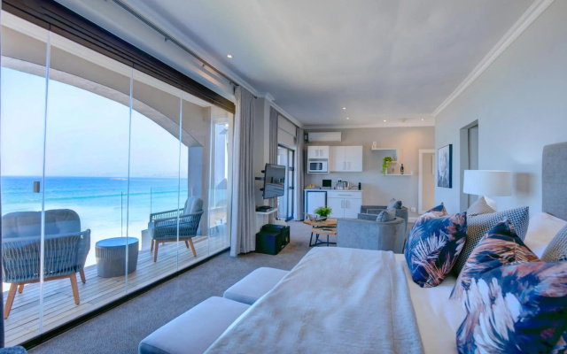Bay Lodge on the Beach