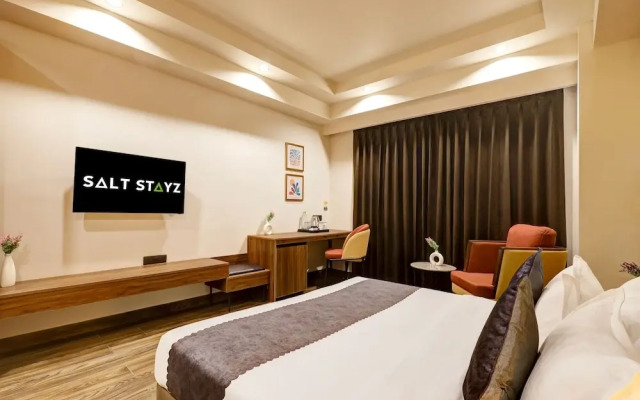Saltstayz Premier – Golf Course Road & Sector 42