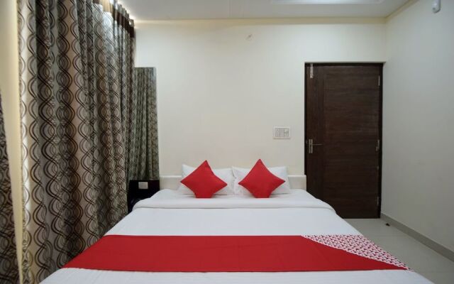 OYO 23358 Hotel Royal Inn