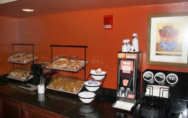 Comfort Inn Warwick Airport