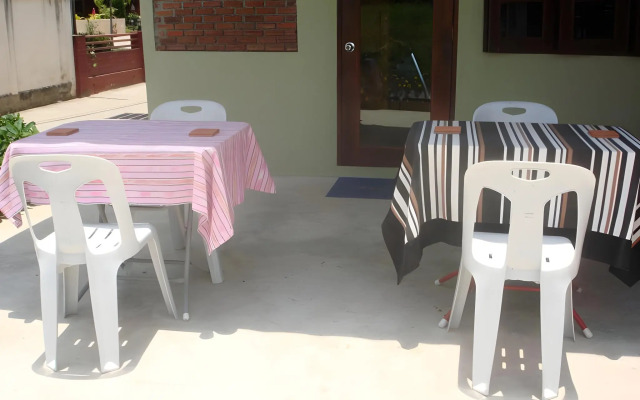 Jansupar Court