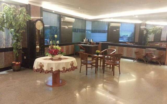 Plaza Hotel Harco Mangga Dua