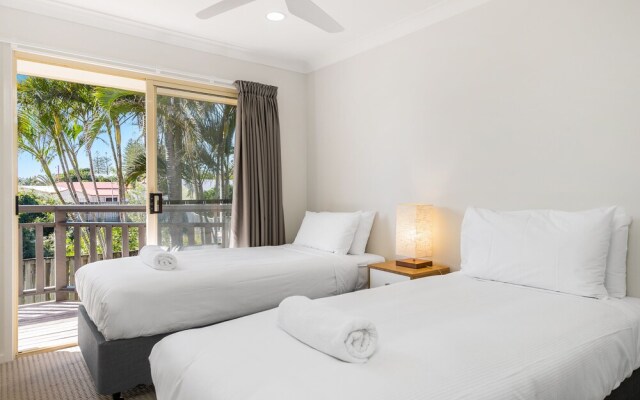 Bayside Court Apartments
