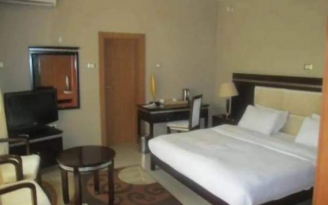 Gombe Jewel Hotel