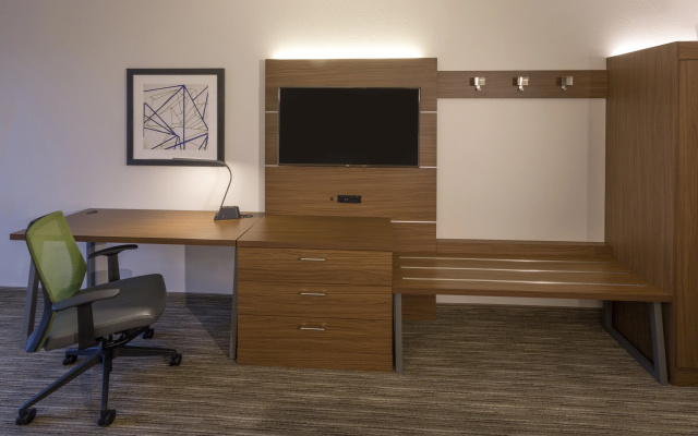 Holiday Inn Express & Suites Seattle South - Tukwila by IHG