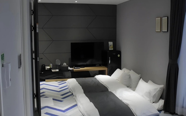 Galaxy Hotel