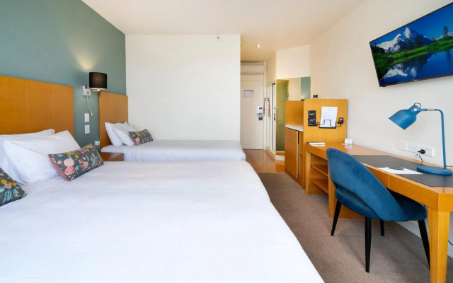 Nightelier Devonport Gateway Hotel