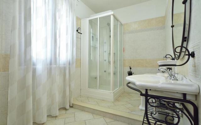 VILLA DEL COLLE CON PISCINA PRIVATA Ispica