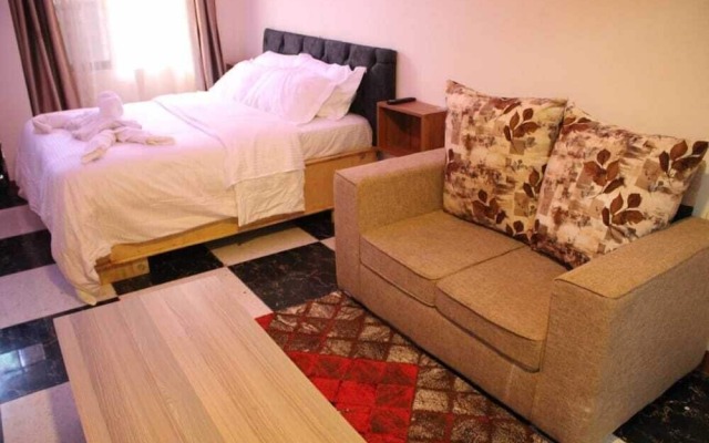 Mum's Hotel Kikuyu