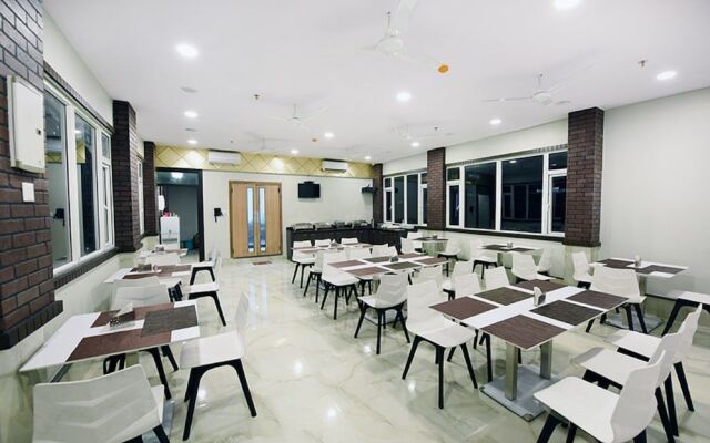 Golden Apple Boutique Hotel