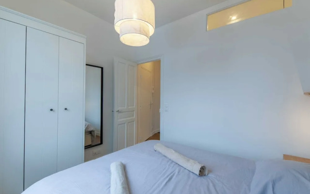 Apartment 4 People w/ Balcony 500m From the Beach