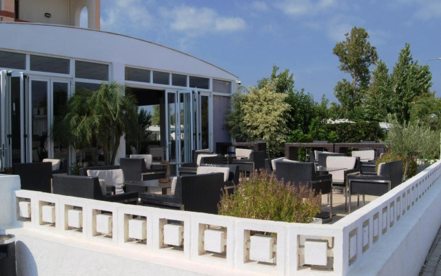 Lymberia Hotel