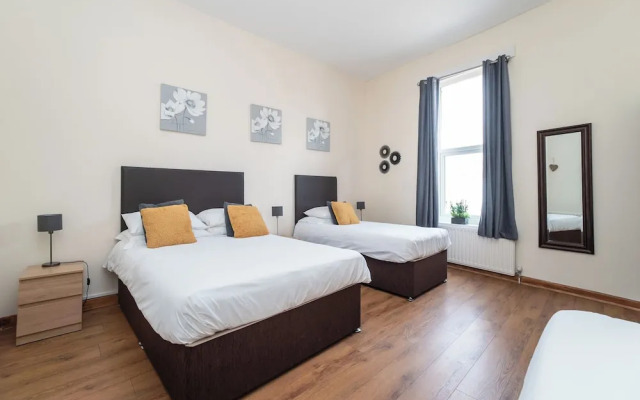 Cityscape Retreat in Newcastle