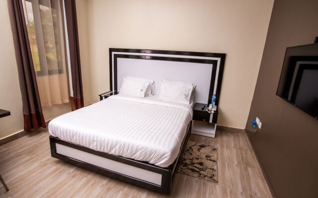 Trisek Hotel