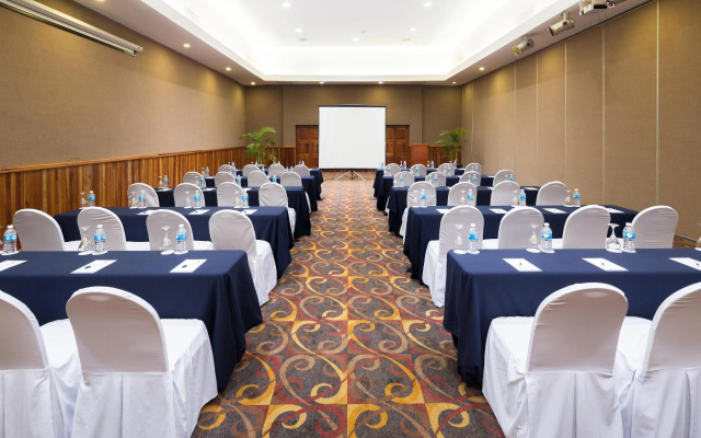 BlueBay Grand Esmeralda All Inclusive