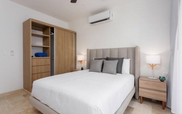 New Condo In Nice Vacation Complex - 5 People