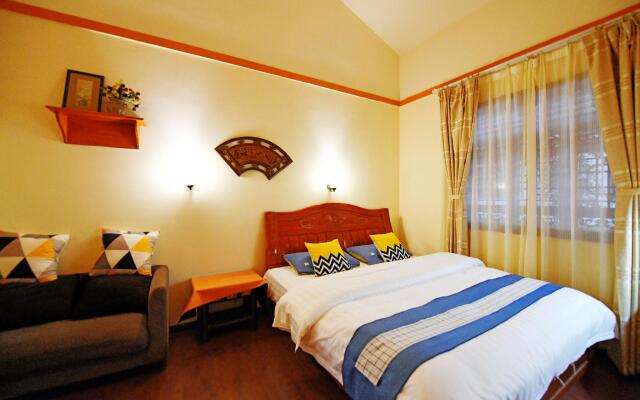 Lijiang Maple Leaf Inn