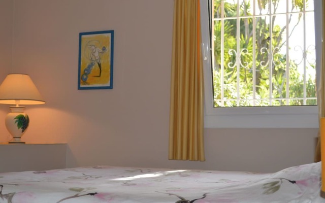 Boutique Villa in Sainte-maxime With Pool