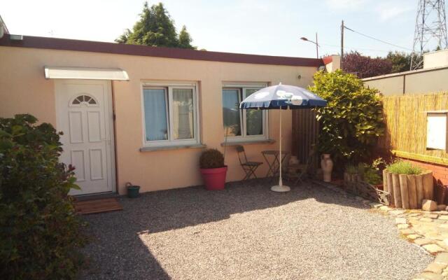 Studio neuf tout confort très calme