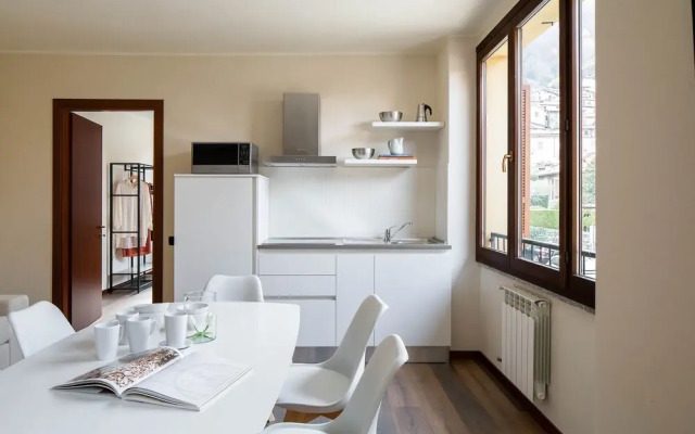 Holiday Apartment 10- San Siro lake Como