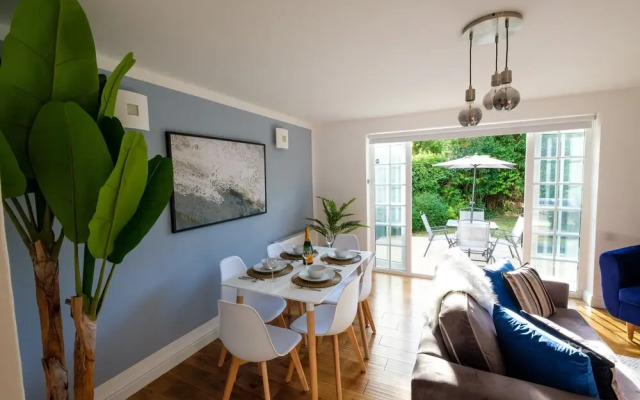 Riverwalk Apartment One