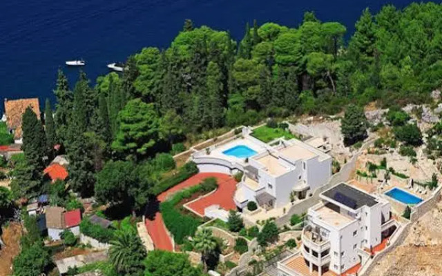 Villa Borna Apartments