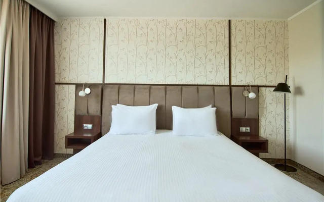 Metropolo by Golden Tulip