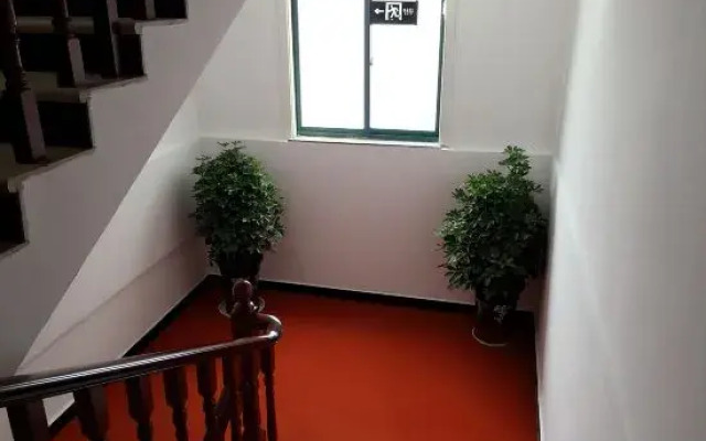 Jiujiayi Business Hotel