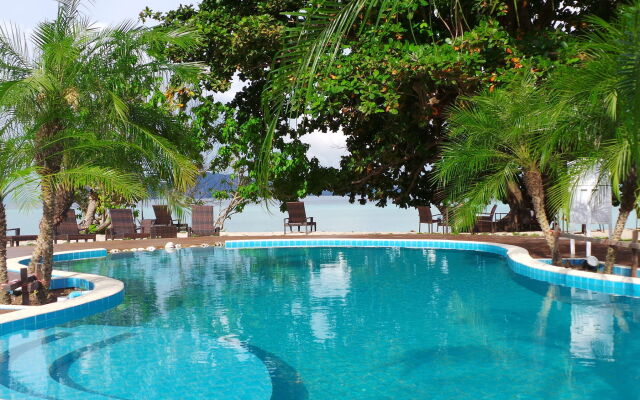 Reef Resort