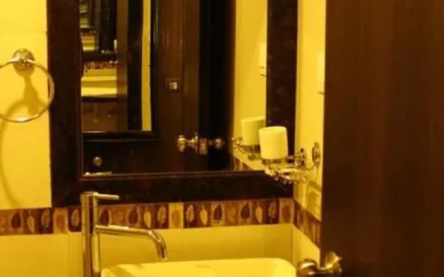 M The Business Hotel