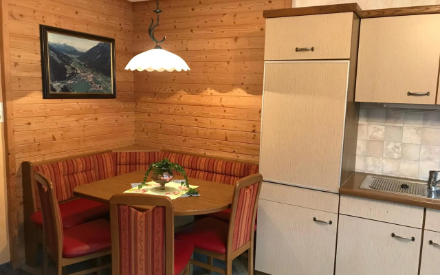 Pony-Ziegen-Hasen-Ranch Bichlbach