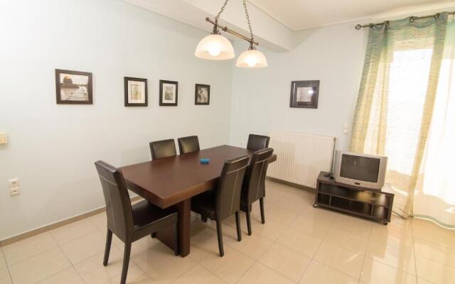 Kalamata Suites Marina