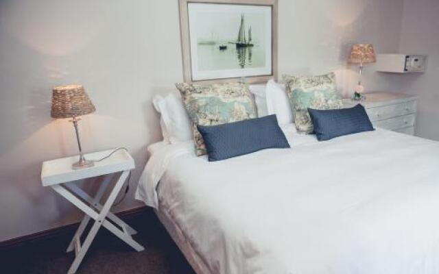 Station House Simondium