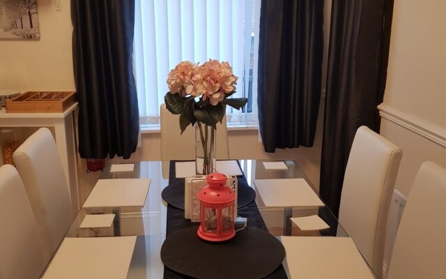 Queen Guest House