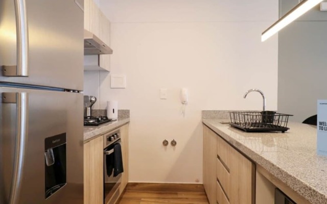 w Perfect 3BR With Balcony in Miraflores