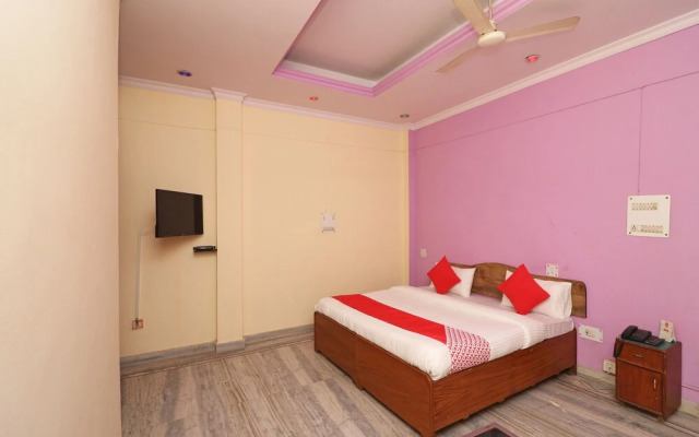 OYO 22577 Hotel City View